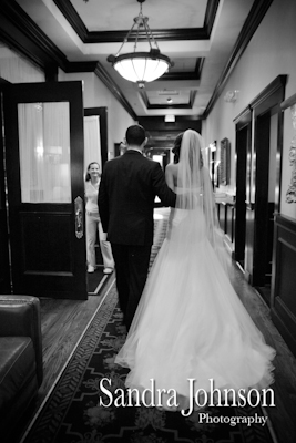 Best Maggiano's Orlando wedding photographer - Sandra Johnson (SJFoto.com)